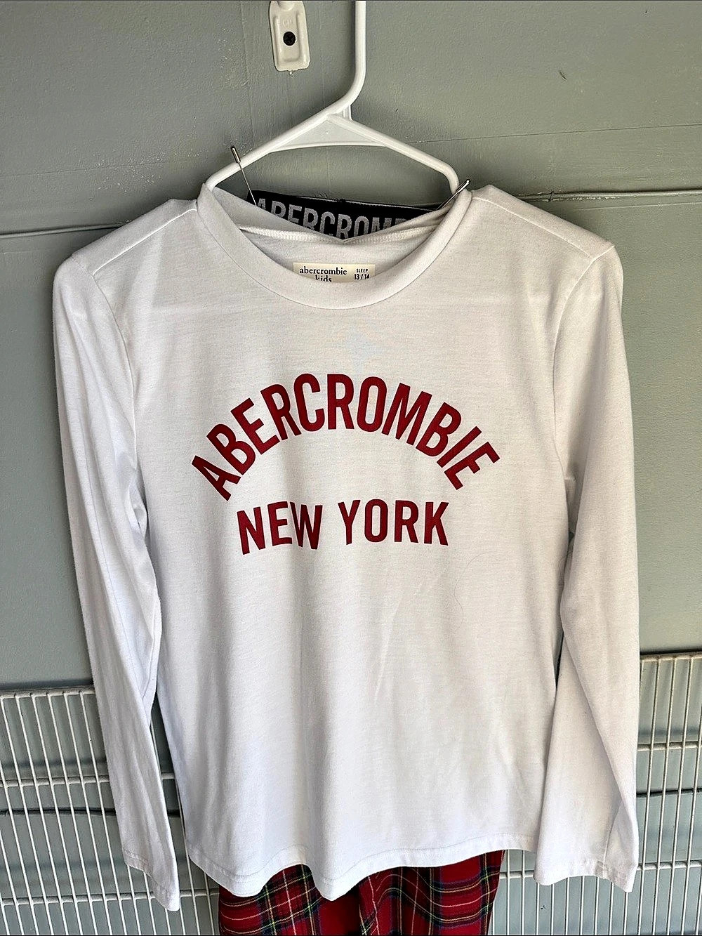 Abercrombie Kids Boys 13/14 Long Sleeve Logo Top